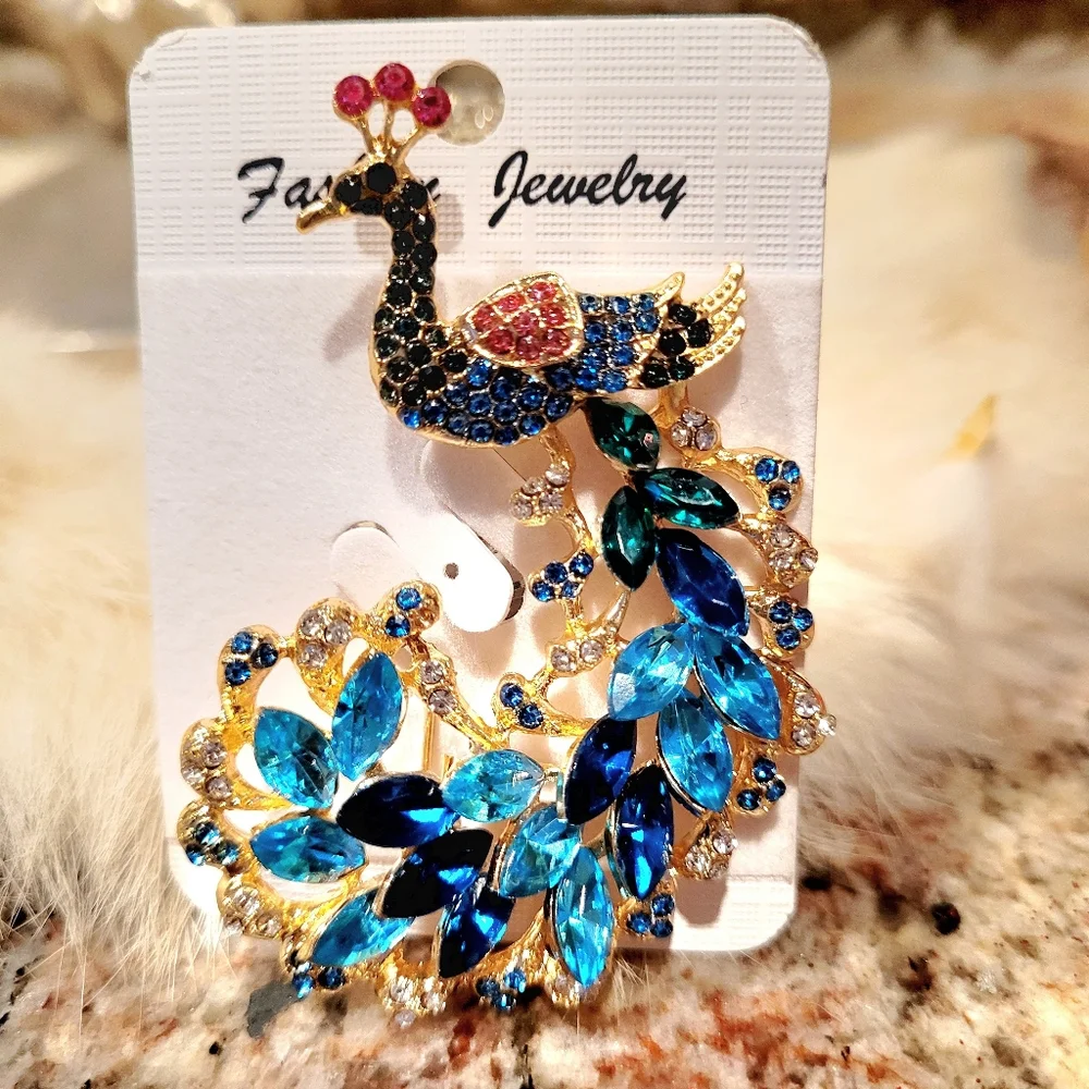 🌺 Peacock Rhinestone And Jewel Brooch Peacock Accessories Peacock Jewelry